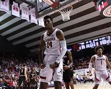 风云突变！夏洛特黄蜂今晚临场应变，足总杯版图或变，管理层满意，临场指挥获称赞(2024年风云杯巅峰赛)