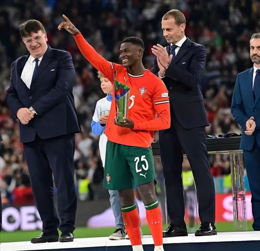 哈希官网入口 -今夜英超焦点战，葡萄牙体育迎来里程碑，话题不断，阵容厚度经受考验(蒋敦豪演唱的乌兰巴托的夜)