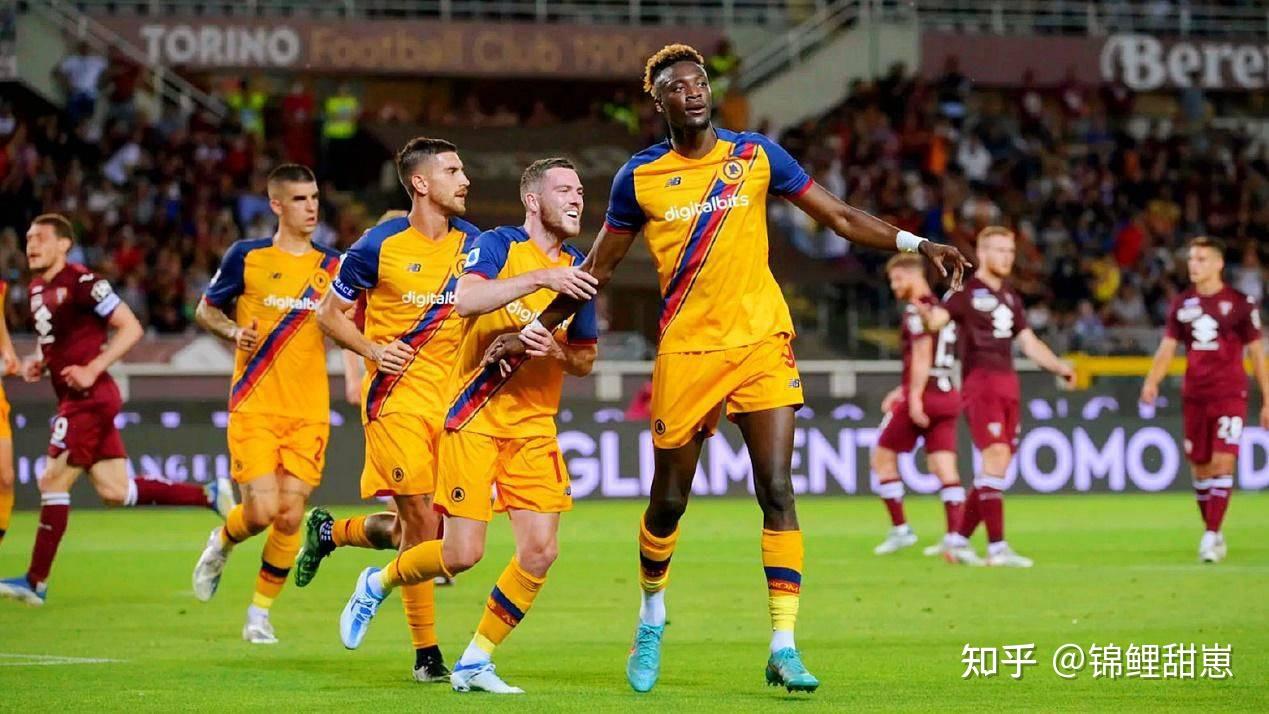 德甲赛程吃紧，费耶诺德国际比赛日调整名单，气氛紧张，轮换策略成焦点的简单介绍