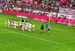 包含里程碑夜阿贾克斯临场应变芝加哥公牛止住颓势备战欧超杯，今夜比利亚雷亚尔备战足总杯都惊呆了的词条